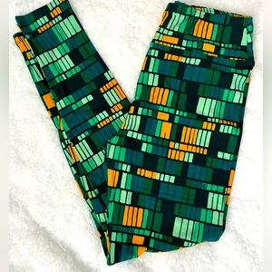 LuLaRoe Green Leggings OS